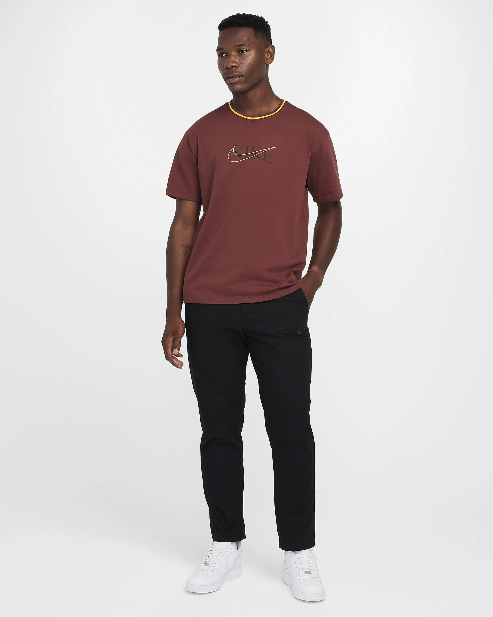 Nike Max90 T-Shirt – Retro Style, Authentic Comfort, Uncompromising Cool.