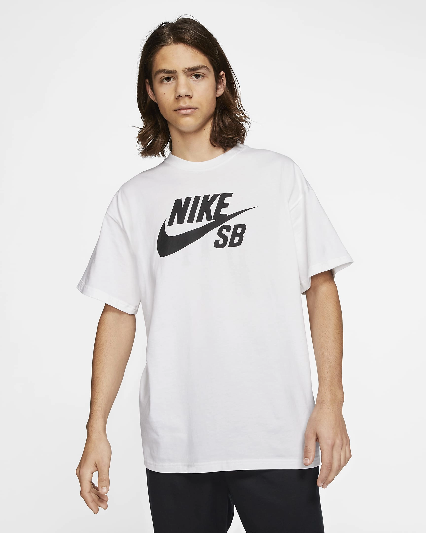 Nike SB Logo Skate T-Shirt: Dein Style, dein Ride. Hol dir das Shirt, erobere die Straßen!